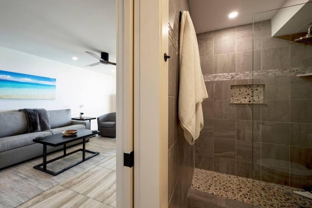Hale Ono Loa 403- Top Floor, Ocean View, & Complete Modern Remodel Apartment Kahana ภายนอก รูปภาพ