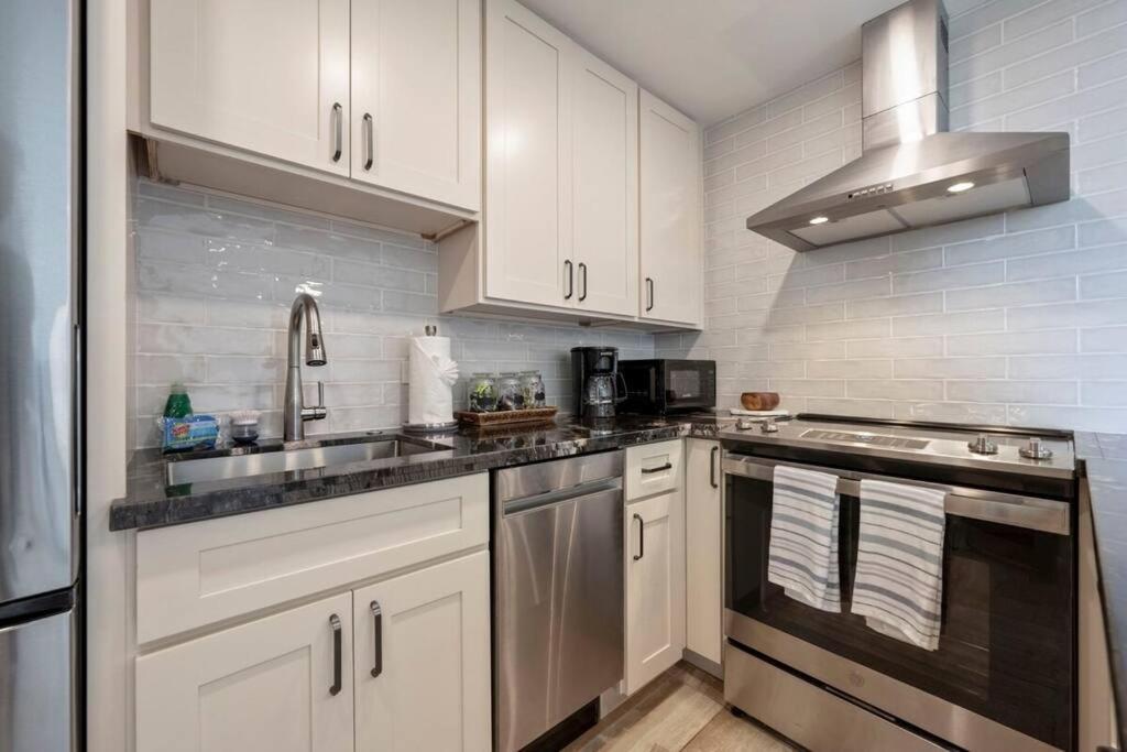 Hale Ono Loa 403- Top Floor, Ocean View, & Complete Modern Remodel Apartment Kahana ภายนอก รูปภาพ