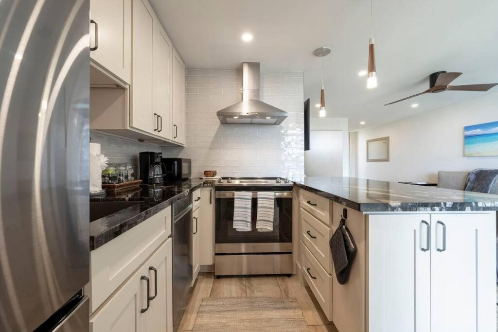 Hale Ono Loa 403- Top Floor, Ocean View, & Complete Modern Remodel Apartment Kahana ภายนอก รูปภาพ